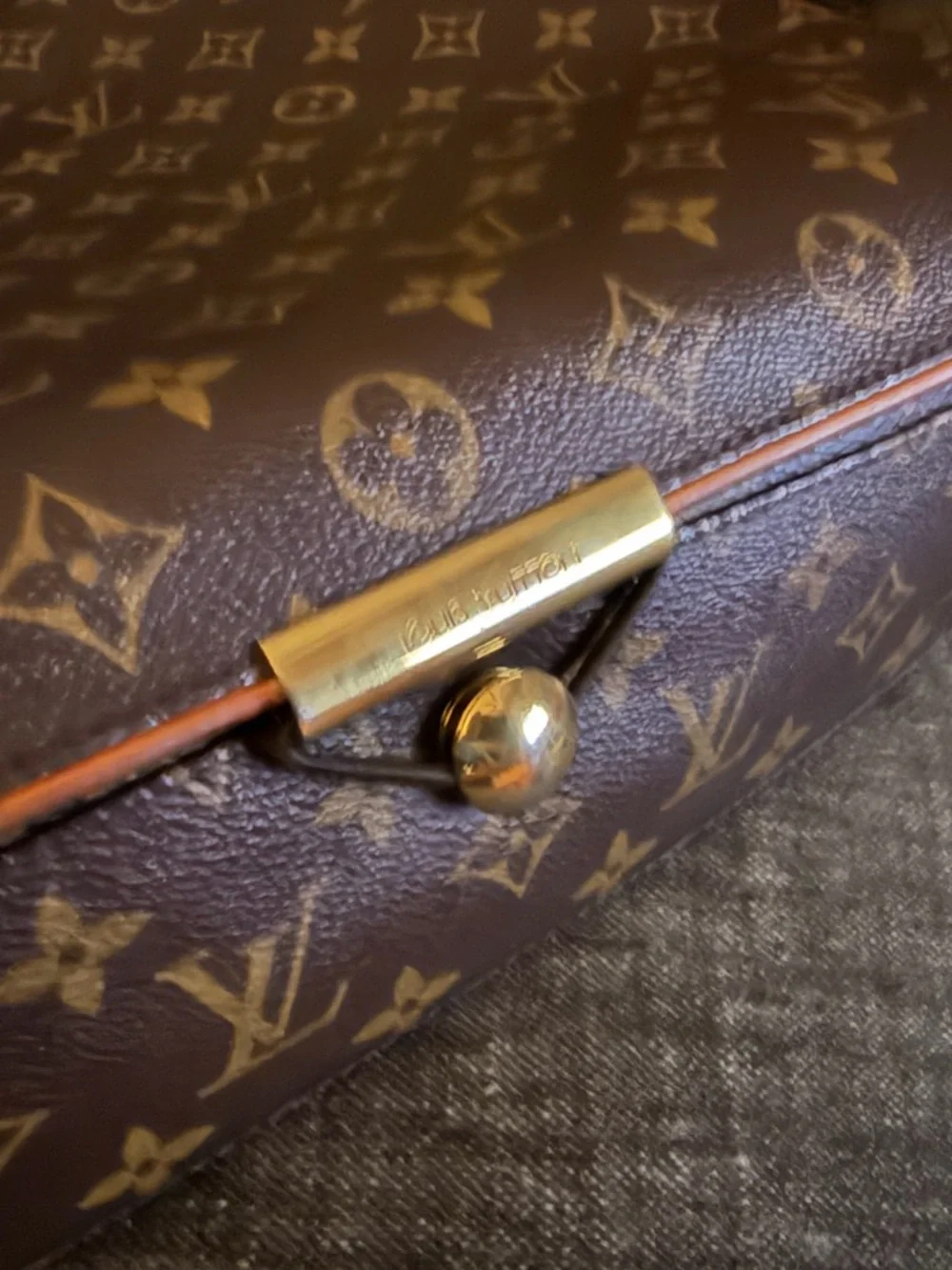 Louis Vuitton Monogram Canvas Abbesses Messenger Bag